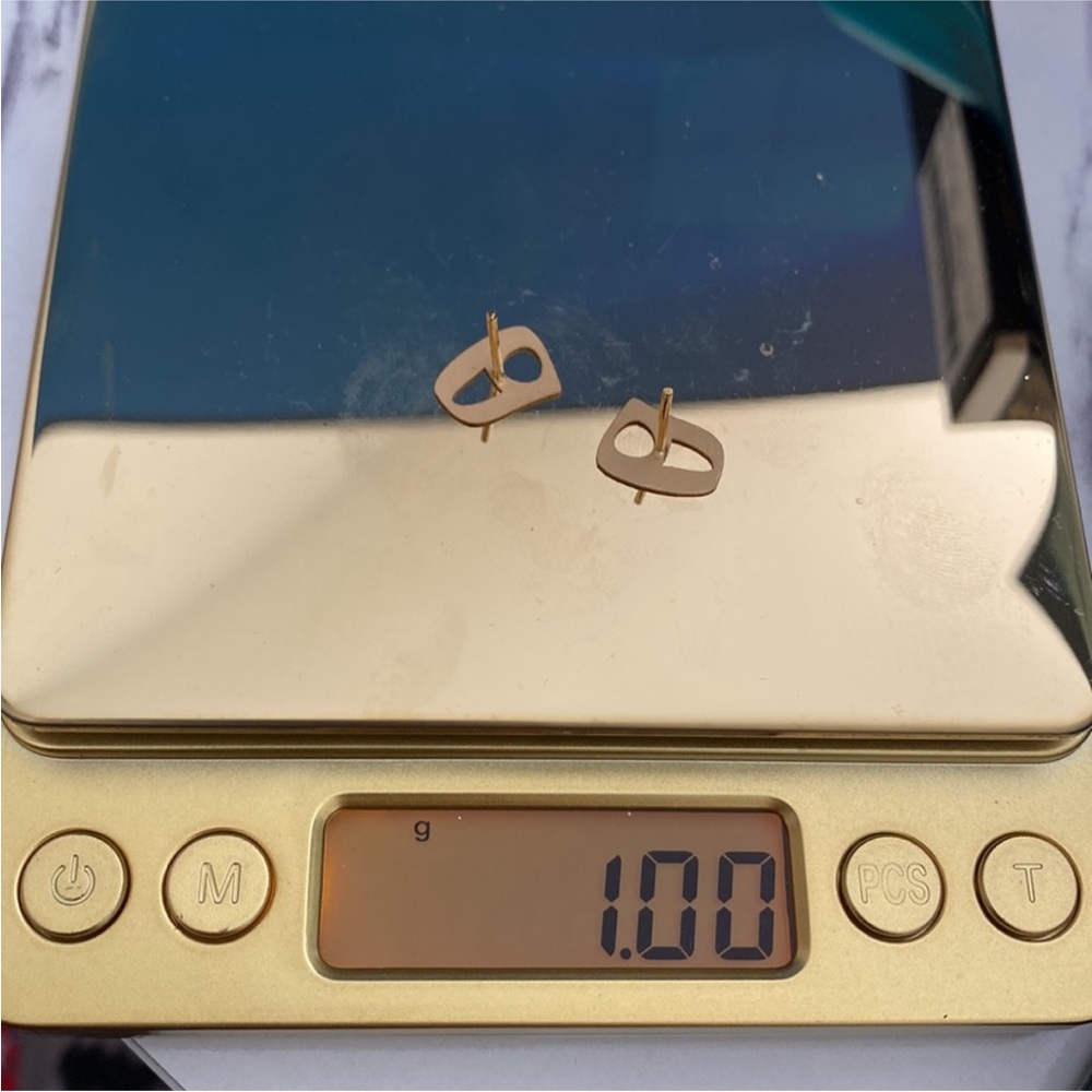 Gold Earrings - Picture 2 of 3